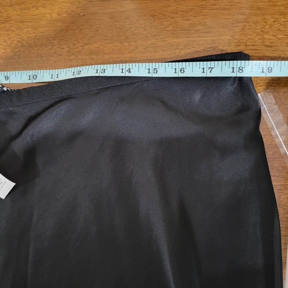 J Crew Gwen knee-length slip skirt in viscose charmeuse CI656 Size XL NWT Black - Picture 7 of 7